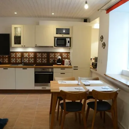 Old Town Luxury Apartment *